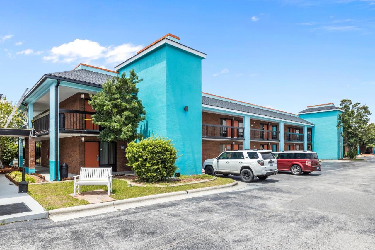 Garnet Inn & Suites, Morehead City Near Atlantic Beach Εξωτερικό φωτογραφία