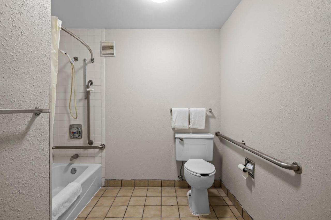 Garnet Inn & Suites, Morehead City Near Atlantic Beach Δωμάτιο φωτογραφία